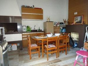 Image 4 - 215029