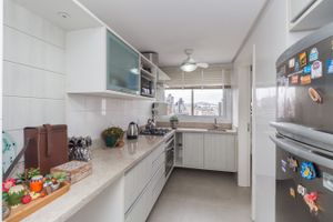 Image 24 - 215069