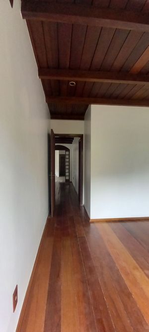 Image 7 - 215080