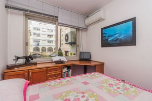 Image 10 - 215105