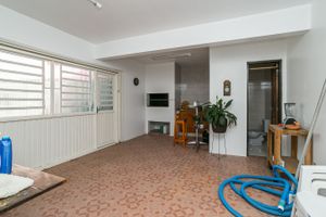 Image 21 - 215115