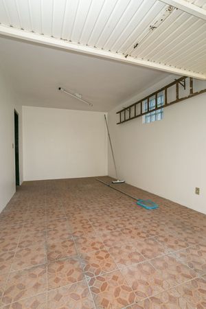 Image 22 - 215115