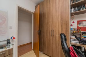Image 22 - 215157