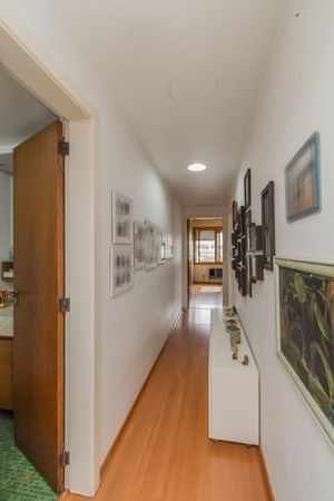 Image 31 - 215157