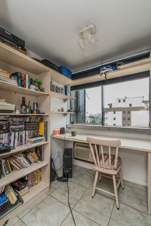 Image 35 - 215157