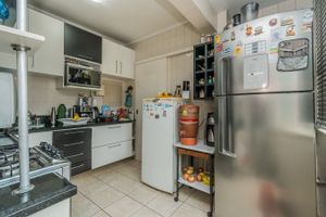 Image 40 - 215157
