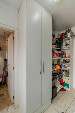 Image 43 - 215157