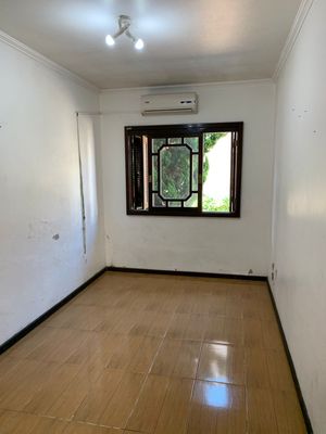 Image 3 - 215170