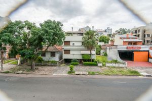 Image 10 - 215193