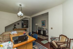 Image 37 - 215211
