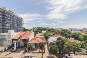 Image 10 - 215233