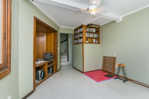 Image 11 - 215246