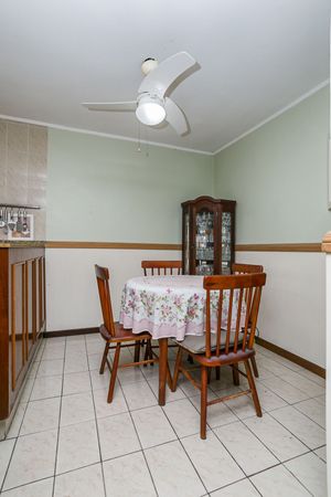 Image 29 - 215246