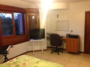 Image 13 - 215258