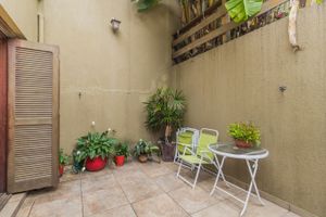 Image 8 - 215318