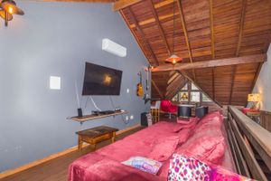 Image 34 - 215318