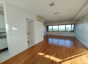 Image 7 - 215350
