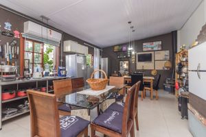 Image 38 - 215373