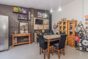 Image 39 - 215373