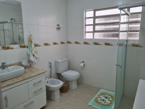 Image 13 - 215462