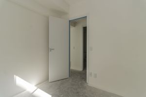 Image 33 - 215467