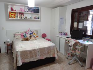 Image 8 - 215481