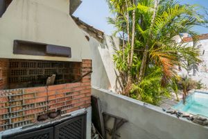 Image 40 - 215532