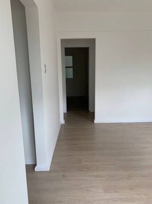Image 3 - 215536