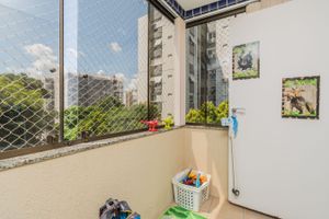 Image 14 - 215543
