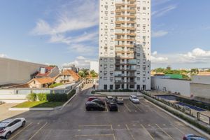 Image 16 - 215555