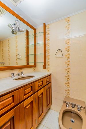 Image 13 - 215584