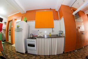 Image 16 - 215585