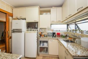 Image 21 - 215592