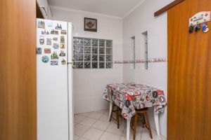 Image 14 - 215608