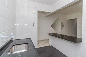 Image 19 - 215615