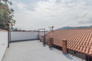 Image 34 - 215619