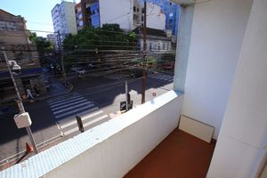 Image 5 - 215626