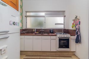 Image 30 - 215641