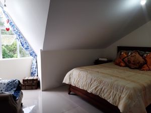 Image 10 - 215644