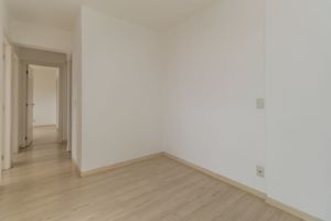 Image 4 - 215664