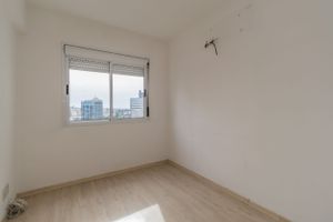 Image 12 - 215664