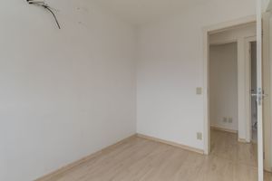 Image 15 - 215664