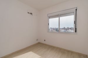 Image 18 - 215664