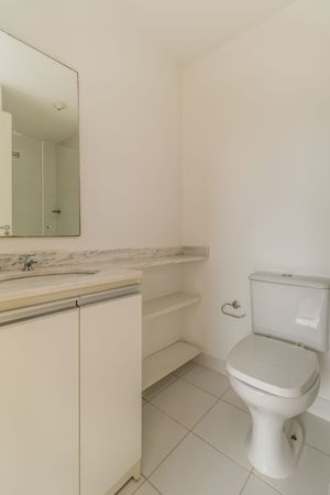 Image 21 - 215664