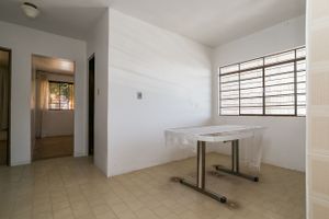 Image 3 - 215667