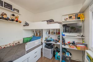 Image 14 - 215669