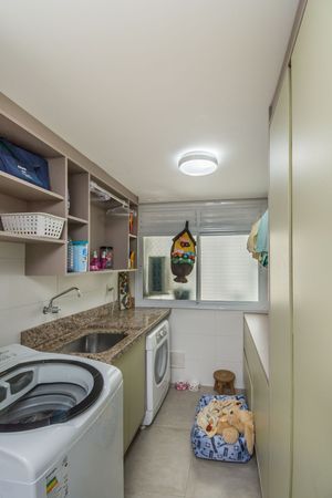 Image 23 - 215669