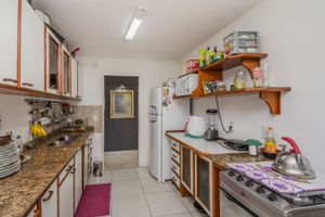 Image 20 - 215683