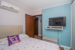 Image 14 - 215716