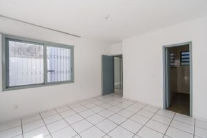 Image 12 - 215765